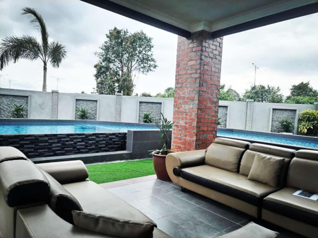 Destini Akef Villa 2 珍南海滩 外观 照片