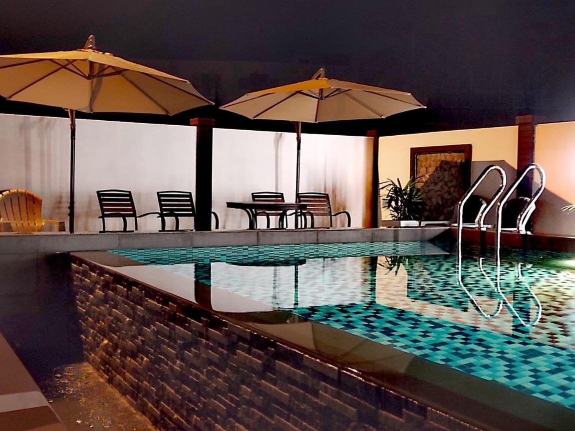 Destini Akef Villa 2 珍南海滩 外观 照片